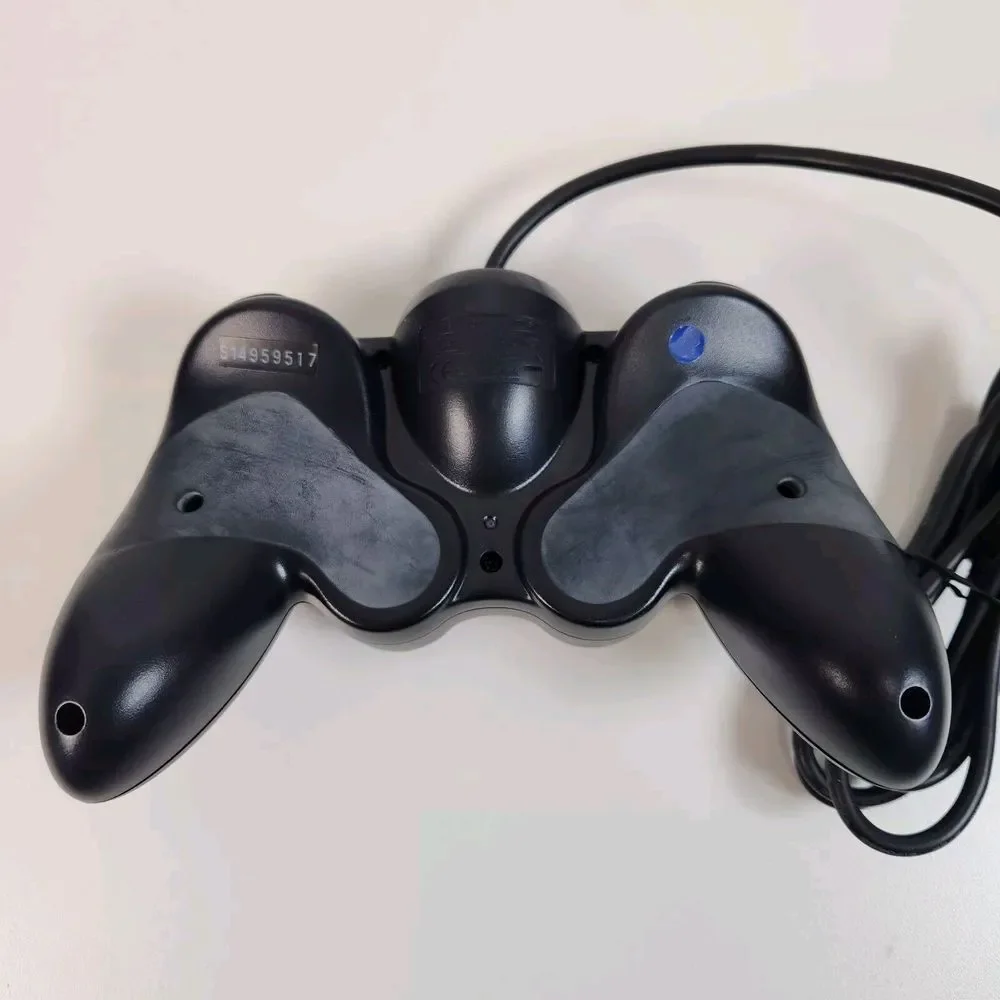 Saitek P990 Dual Analog PC Gamepad Installation‎ CD